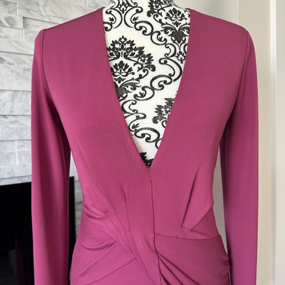 Cushnie Deep V-Neck Midi Dress in Berry - Picture 6 of 11